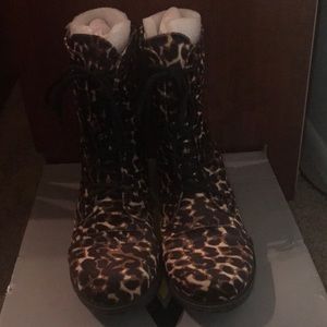 Leopard boots size 6.5
